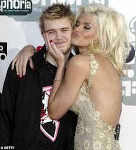 nicole anna smith daniel son death died methadone hatten mark overdosed intentionally overdose her after he medfriendly tragic ex she